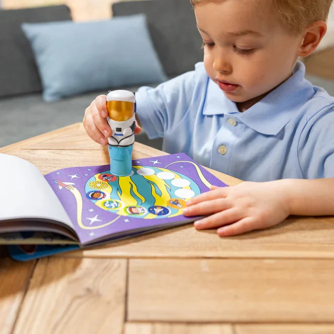130-sticker-wow-activity-pad-sticker-stamper-astronaut-50240-2.webp Sticker WOW! Activity Pad & Sticker Stamper - Astronaut 50240
