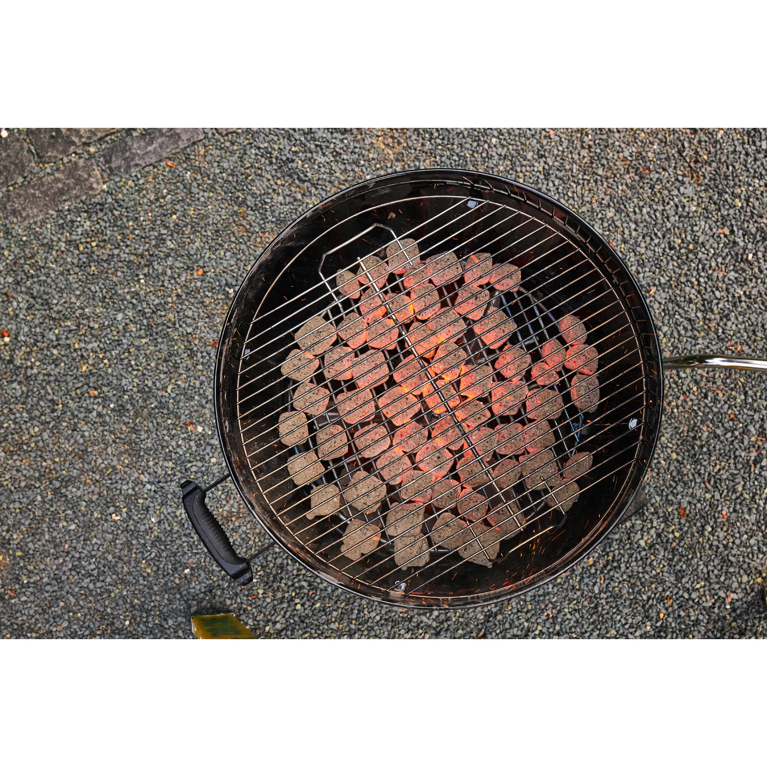 22 Inch Original Kettle Charcoal Grill 741001