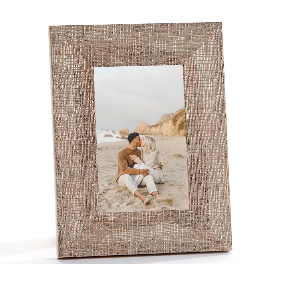 44-brown-photo-frame-09750-1.webp Brown Photo Frame 09750